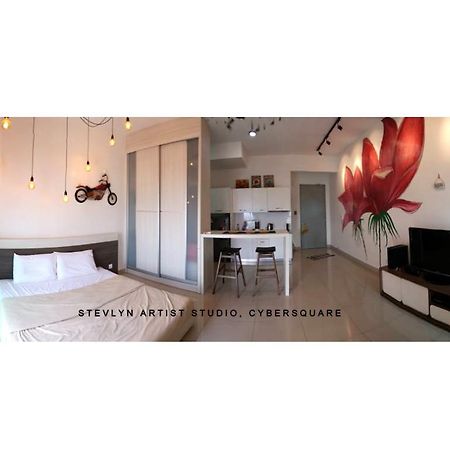 Stevlyn Artist Studio Cyberjaya Exterior photo